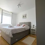 Lovre Apartman Zára