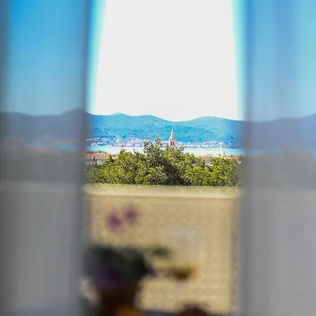 アパート Lovre - Sea View And Private Parking *